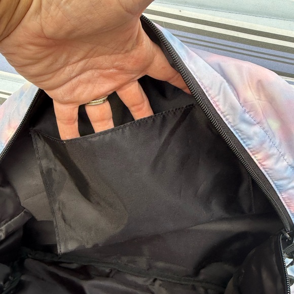 PINK Victoria's Secret Pastel Women's Duffel/Travel Bag - Picture 4 of 6